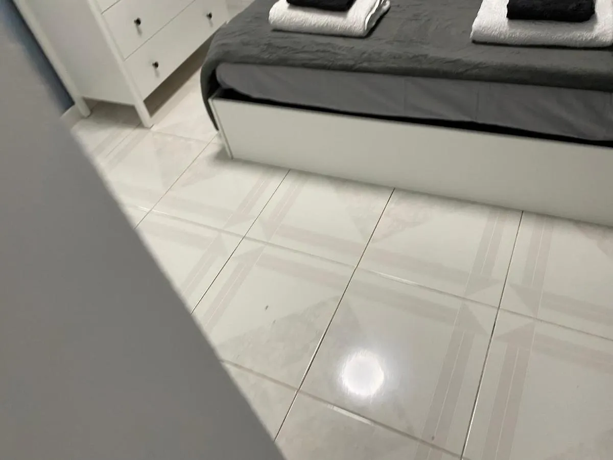 Luxury Rooms In Apartment Shared A Los Cristianos Playa Aire Conditioner Habitaciones Privada Stanza Arona  Homestay Arona (Tenerife)
