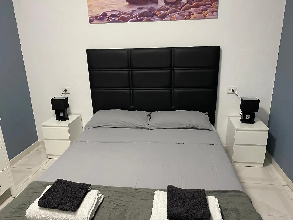 Luxury Rooms In Apartment Shared A Los Cristianos Playa Aire Conditioner Habitaciones Privada Stanza Arona  0*, Arona (Tenerife) Spain