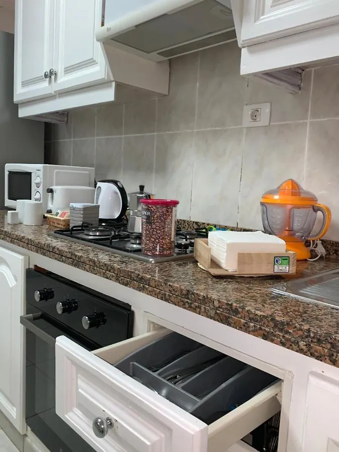 Luxury Rooms In Apartment Shared A Los Cristianos Playa Aire Conditioner Habitaciones Privada Stanza Arona  Arona (Tenerife)
